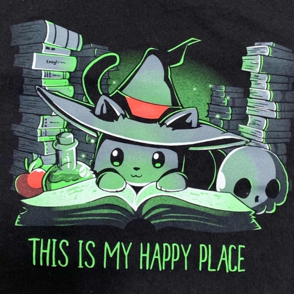 Tee Turtle Kitty Cat Witch Happy Place T-Shirt XL